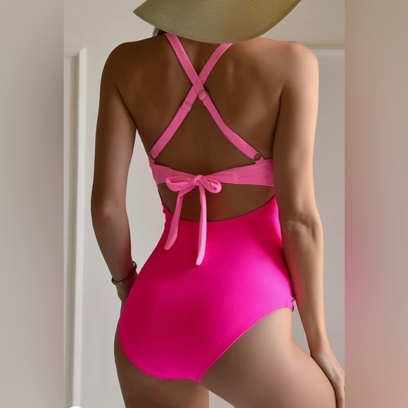 Eomenie Women's One Piece Swimsuit BNWT L - Picture 2 of 10